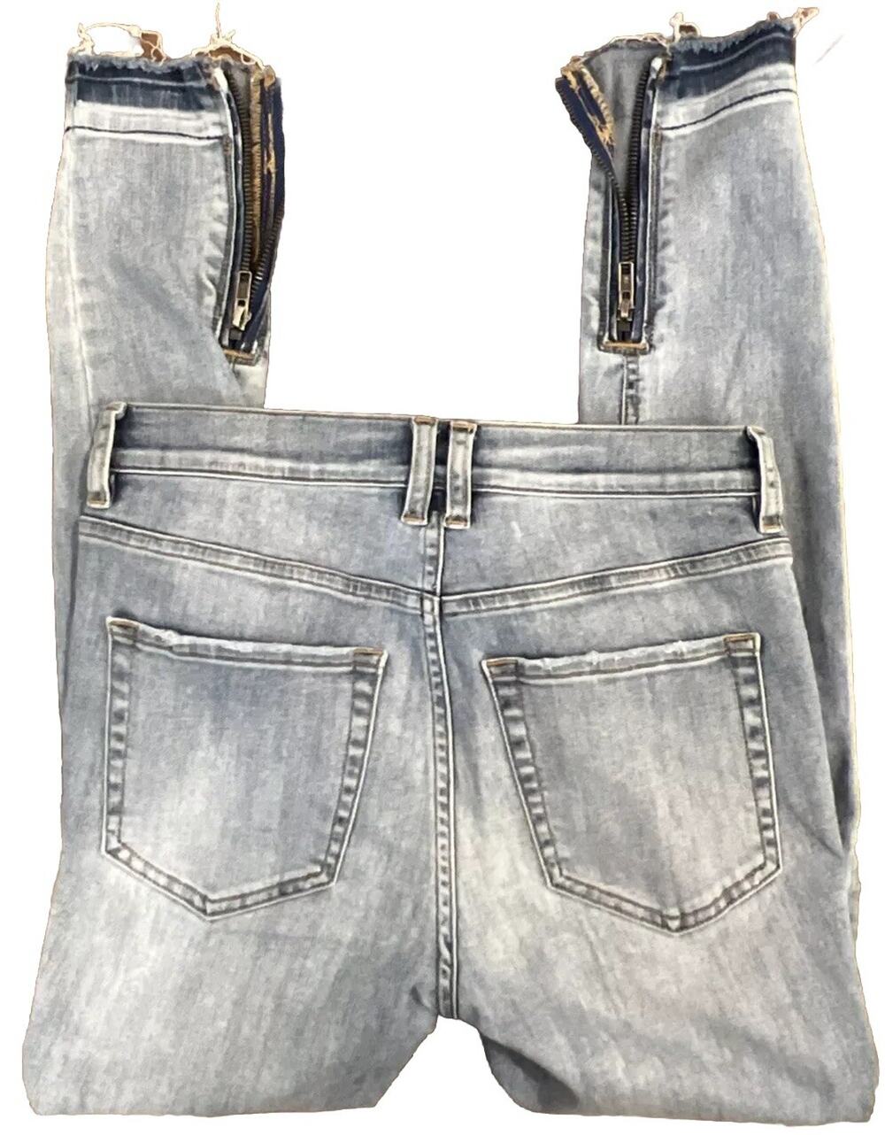 Free People Sz 26 Zip Ankle Skinny Jean 90’s style We the Free High Rise Raw hem